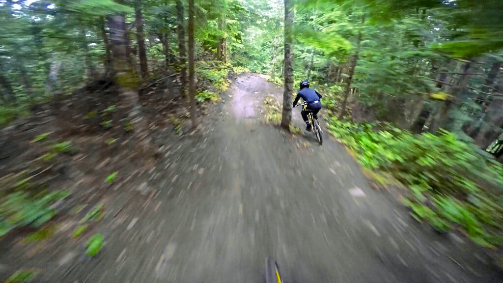 Vidéo GoPro POV de la piste VTT Zig Zag au Coast Gravity Park bike park
